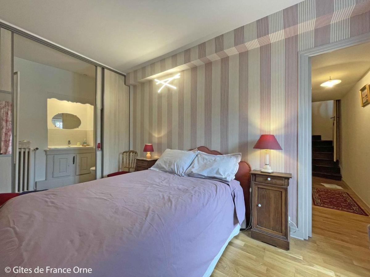Gîte Sarceaux, 4 pièces, 7 personnes - FR-1-497-131 Extérieur photo