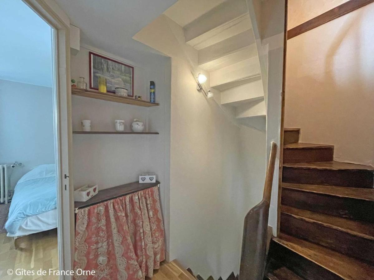 Gîte Sarceaux, 4 pièces, 7 personnes - FR-1-497-131 Extérieur photo